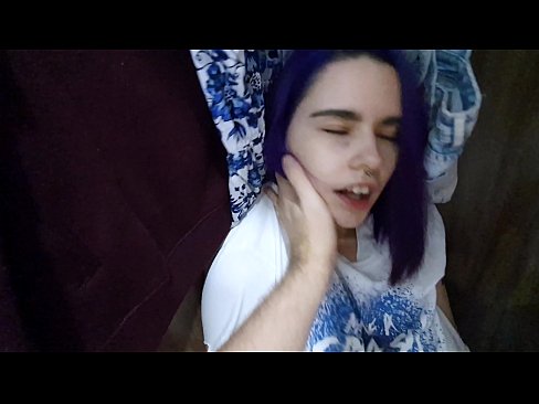 ❤️ Fann systur mína í skápnum og hjálpaði henni að koma ❌ Fjandinn myndband á is.prendiporno.ru